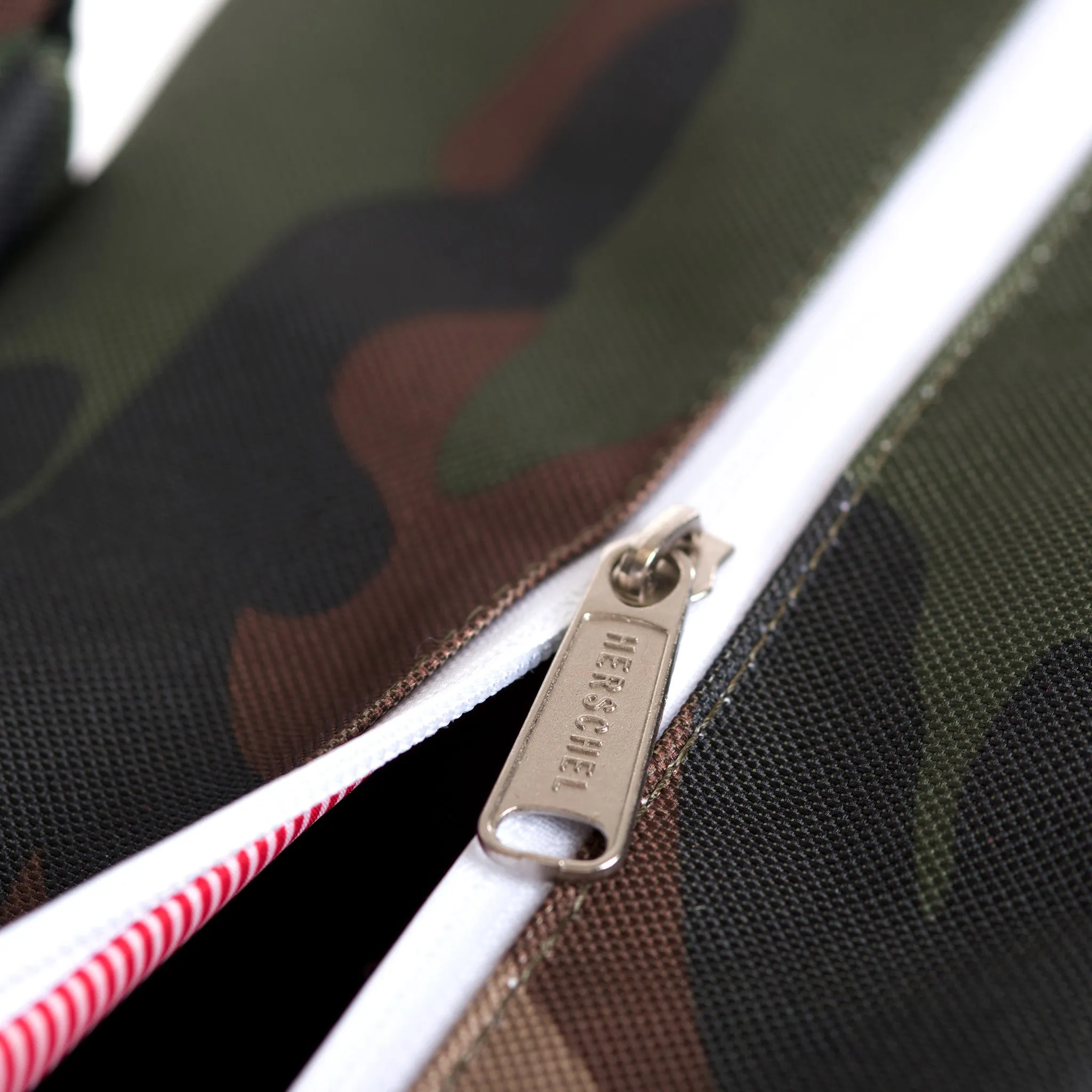 Herschel Supply Novel Duffel Bag - Woodland Camo