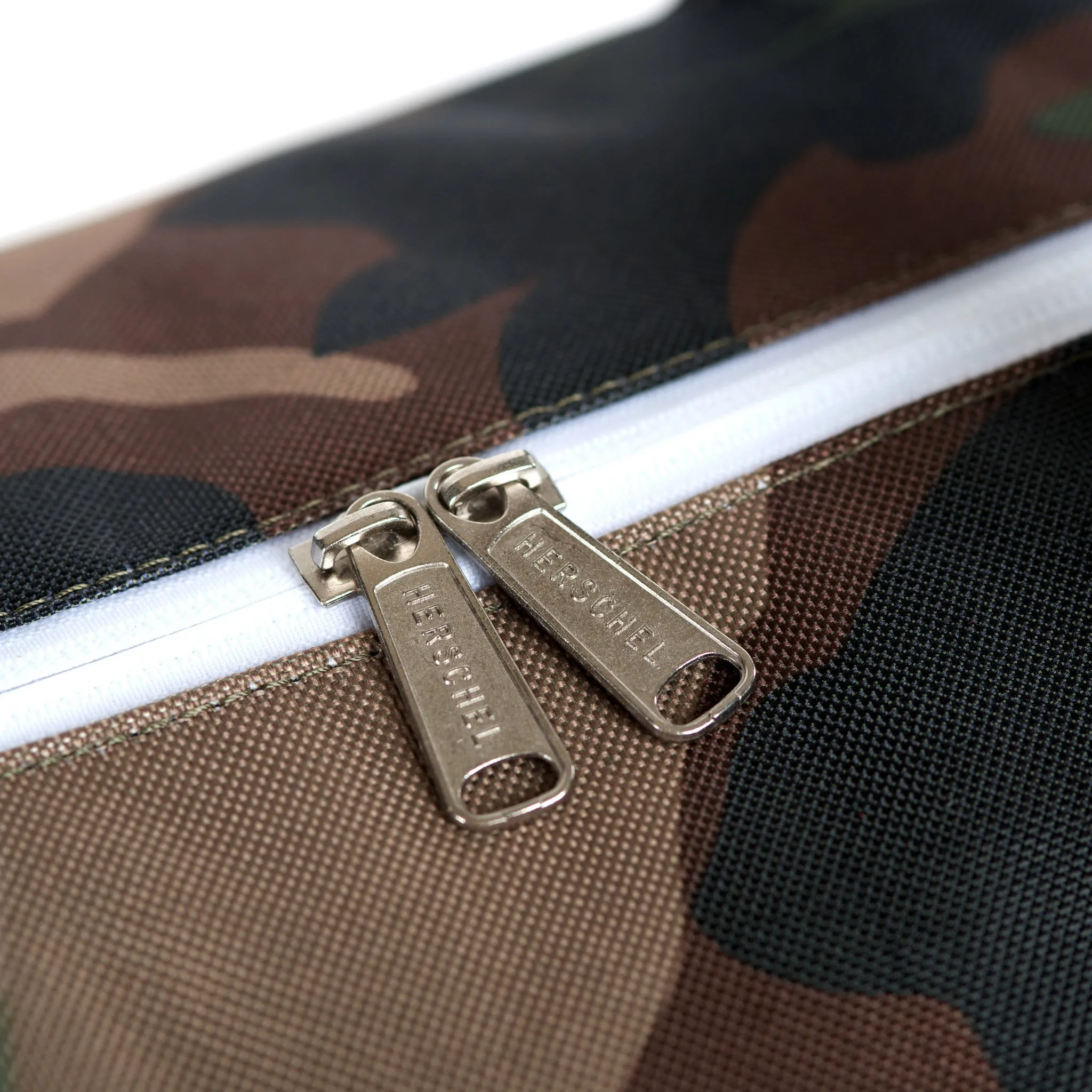 Herschel Supply Novel Duffel Bag - Woodland Camo